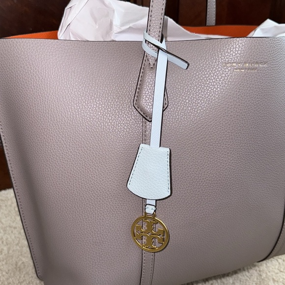Tory Burch Perry Triple Compartment Grey and orange with Removable Logo. - Picture 4 of 11
